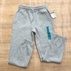 Jogger de felpa color gris 