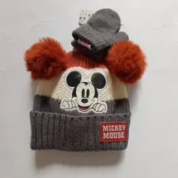 Juego de pompón y guantes 