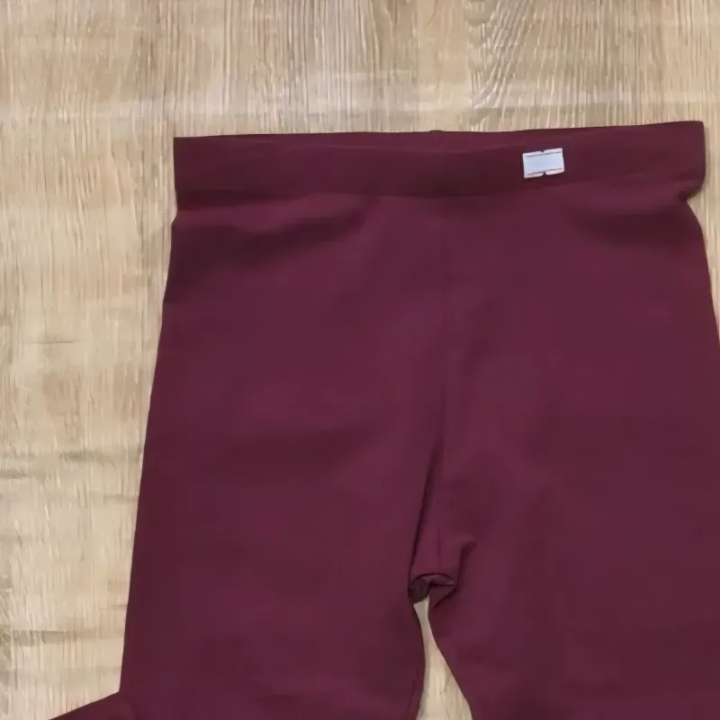 Legging color rojo vino 