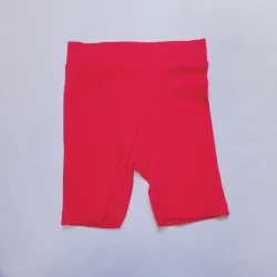 Leggins corto color rojo