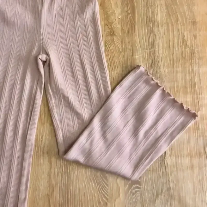 Leggins de canalé color rosa