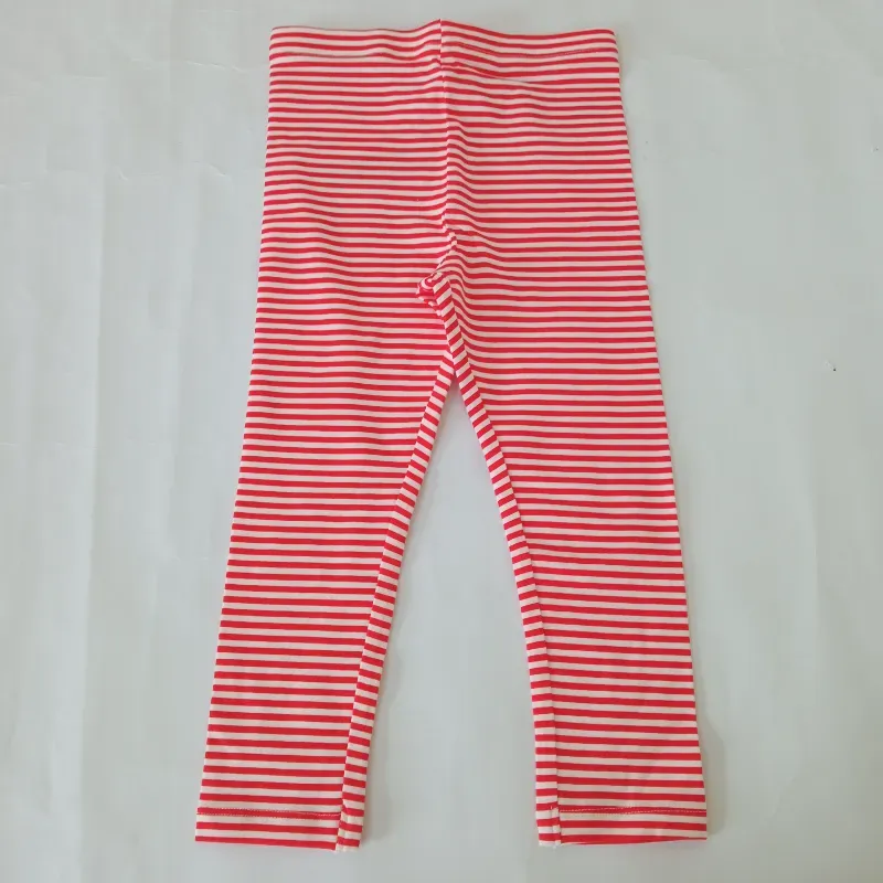 Leggins de rayas blancas y rojas 