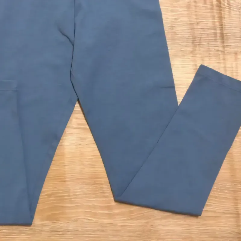 Leggins largas color gris oscuro 