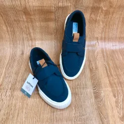 Mocasines azul oscuro y blanco 