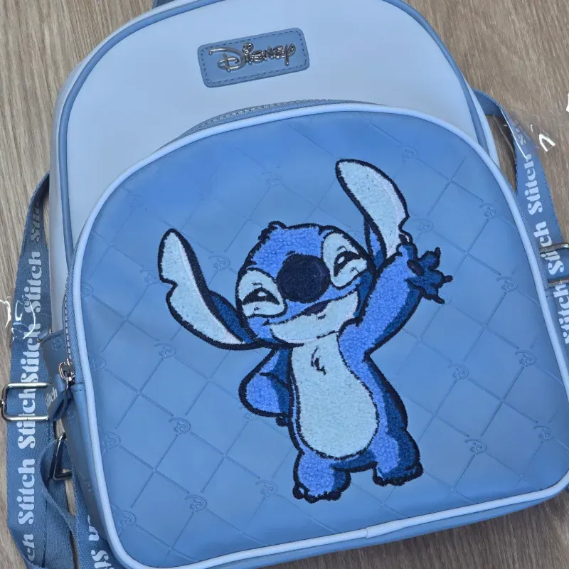 Mochila Azul de Stich con relieve