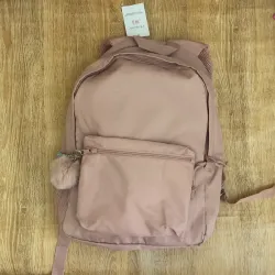 Mochila con pompón color rosado
