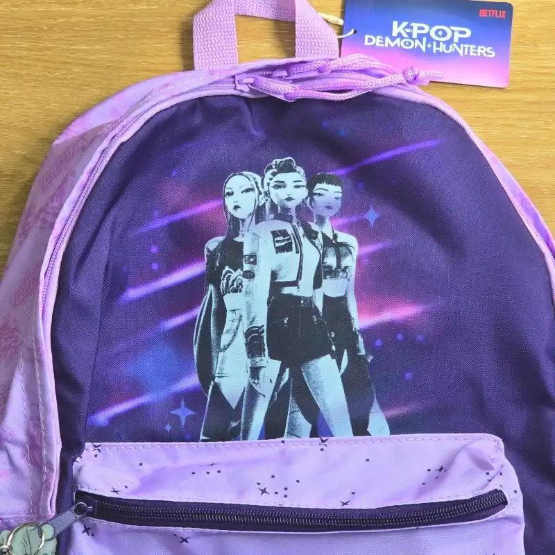 Mochila de las Guerreras K-Pop color morada