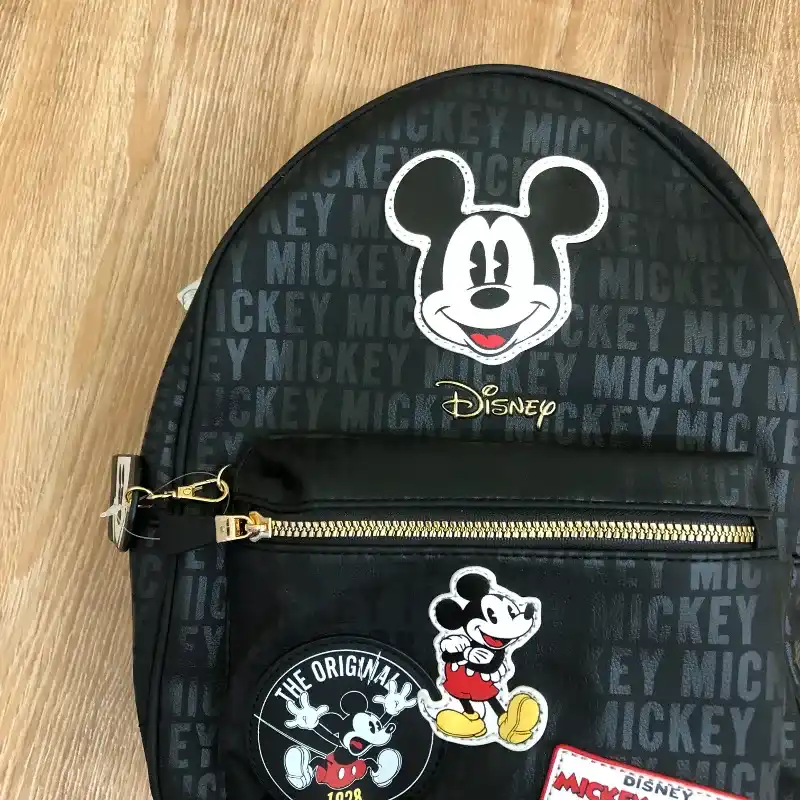 Mochila de Mickey Mouse color negro 