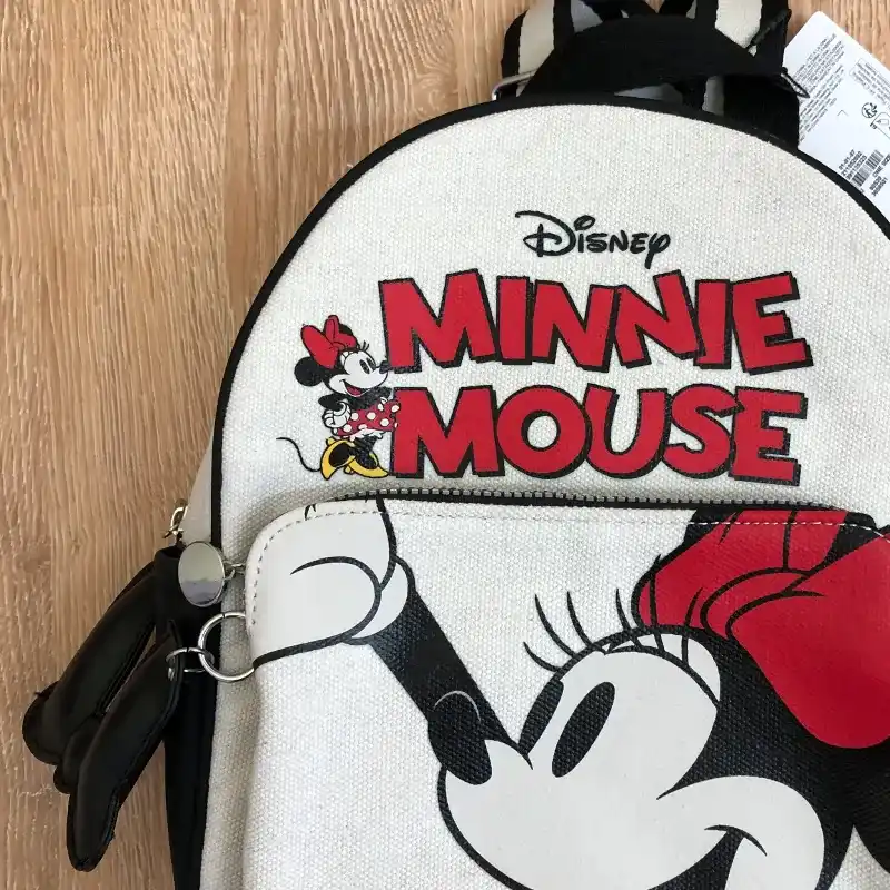 Mochila de Minnie Mouse color blanco y negro 