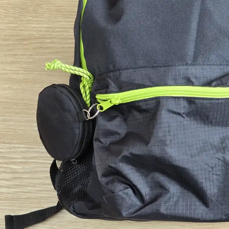 Mochila negra básica