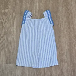 Mono azul de rayas blancas