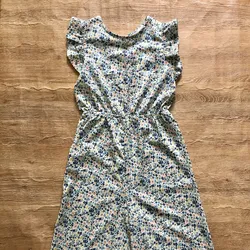 Mono Mango con flores