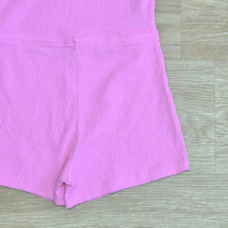 Mono short color rosado con lazos