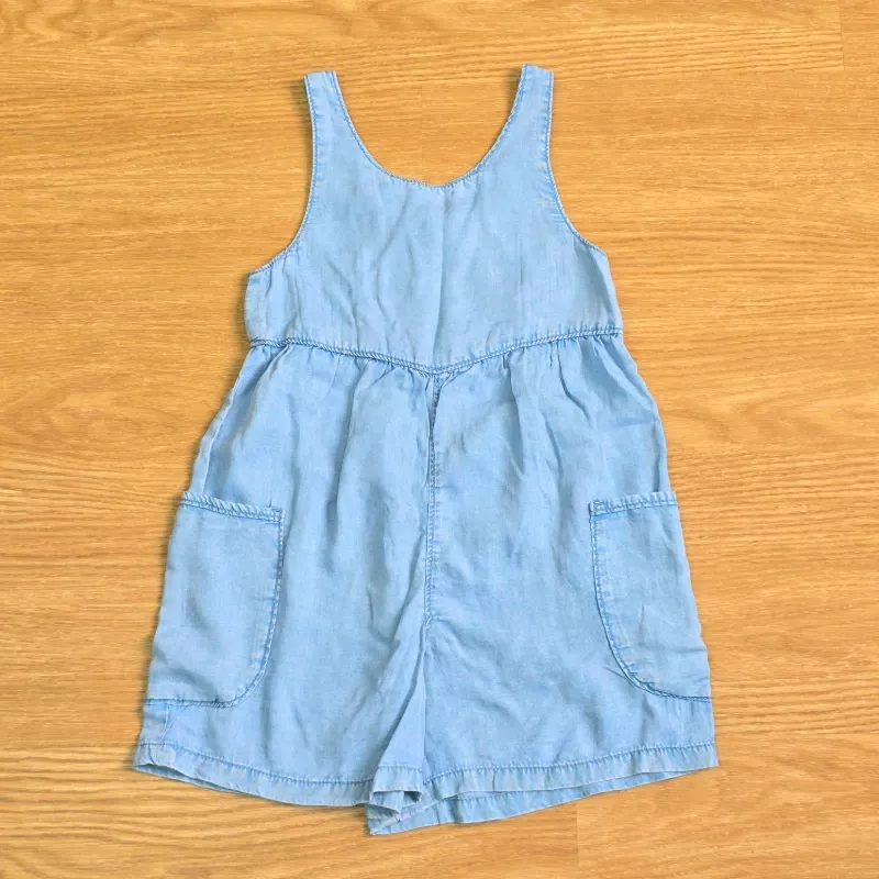 Mono short estilo mezclilla con bolsillos