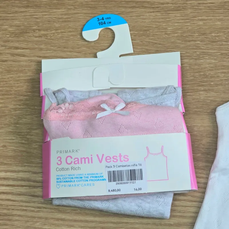 Pack 3 camisetas básicas con corazones