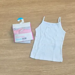 Pack 3 camisetas básicas con corazones