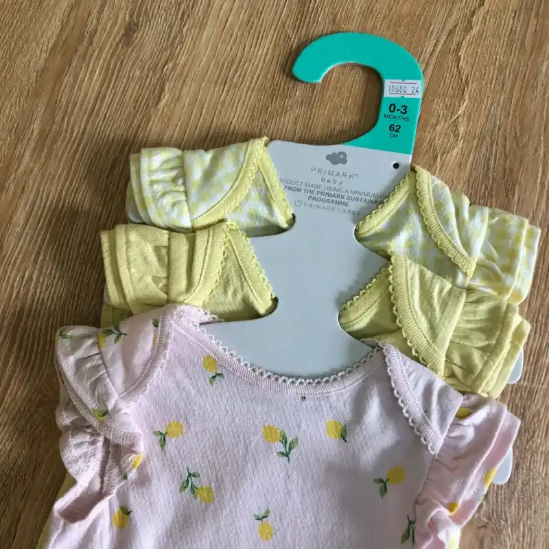 Pack de 3 bodys color amarillo 