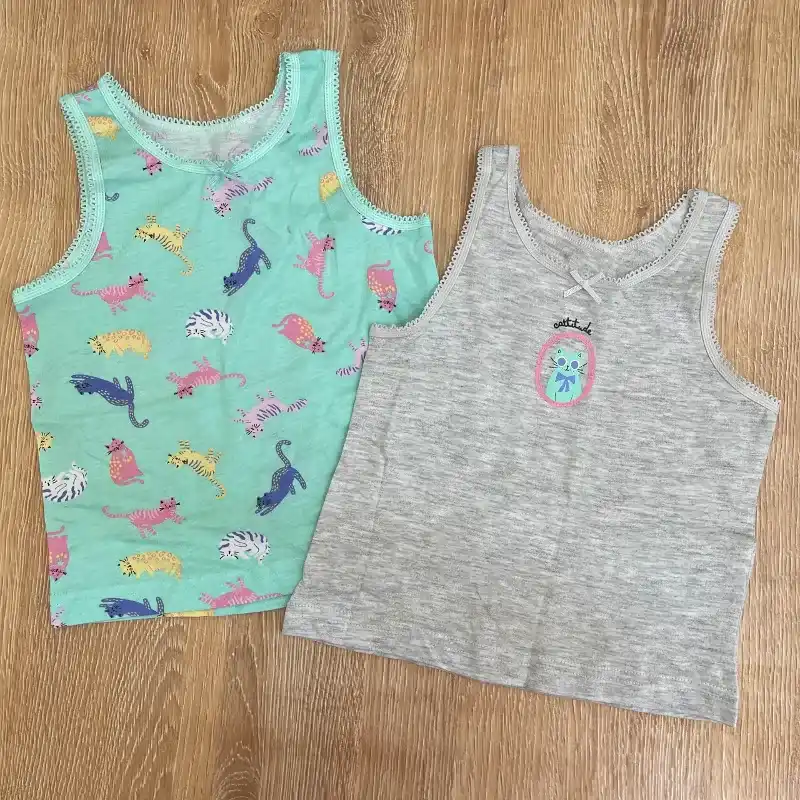 Pack de 4 camisetas con gaticos