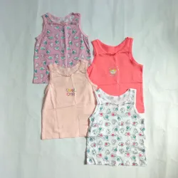 Pack de 4 camisetas con gaticos