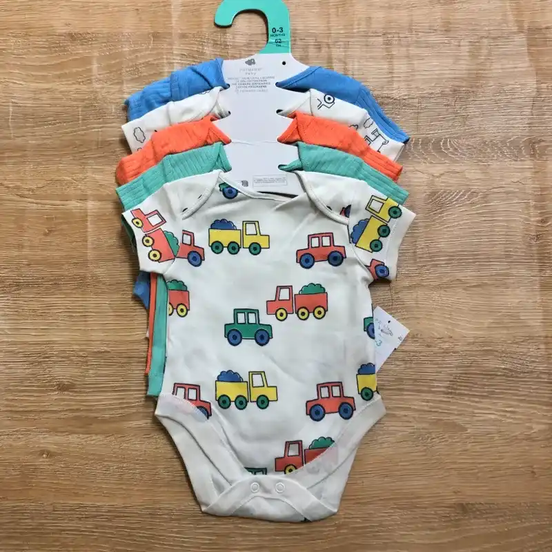 Pack de 5 bodys con carritos 