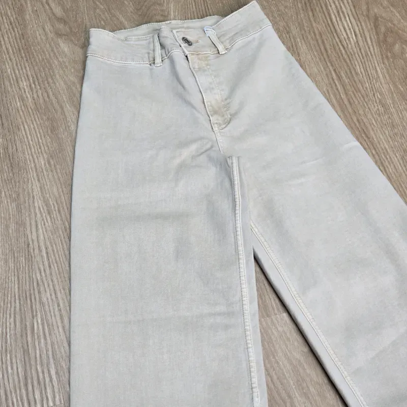 Pantalon Ancho elegante color Beich