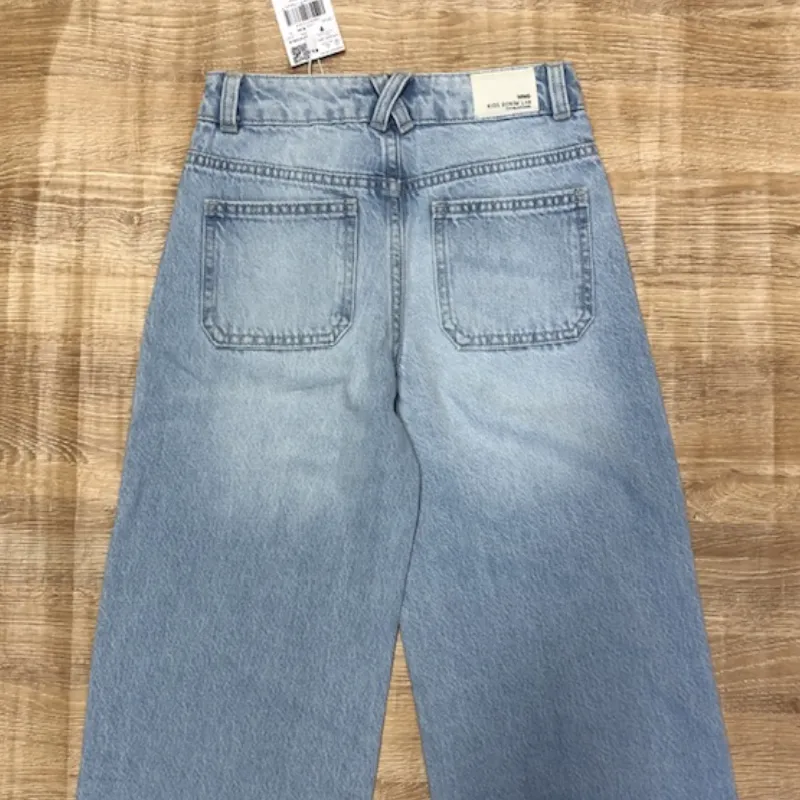 Pantalón ancho Mango de mezclilla clara