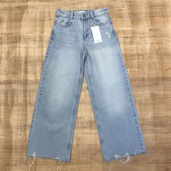 Pantalón ancho Mango de mezclilla clara