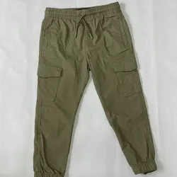 Pantalón cargo verde 