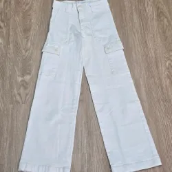 Pantalon color Beich Cuatro Puertas