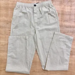 Pantalón color beige 