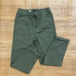 Pantalón color verde