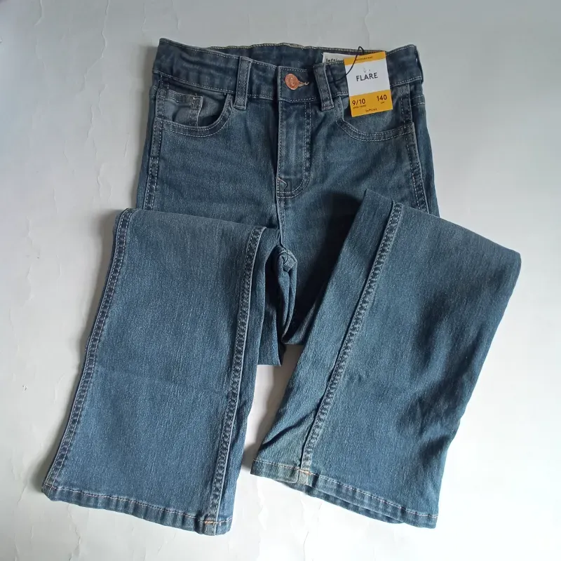 Pantalón de mezclilla de pata ancha 