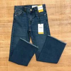 Pantalón de pata ancha mezclilla oscura 