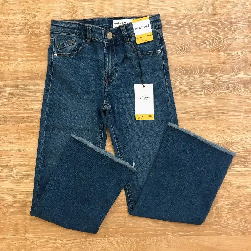 Pantalón de pata ancha mezclilla oscura 