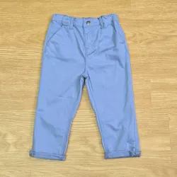 Pantalon elegante azul claro