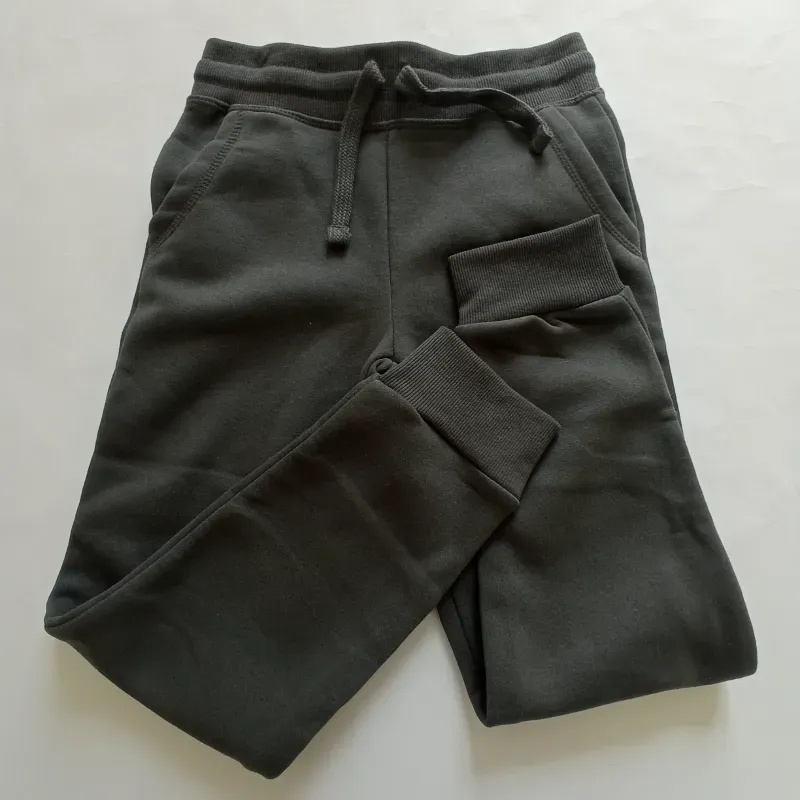 Pantalón gris oscuro 