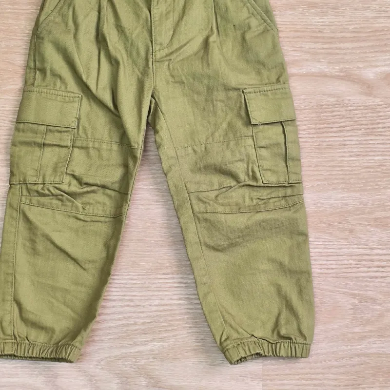 Pantalon verde Cargo