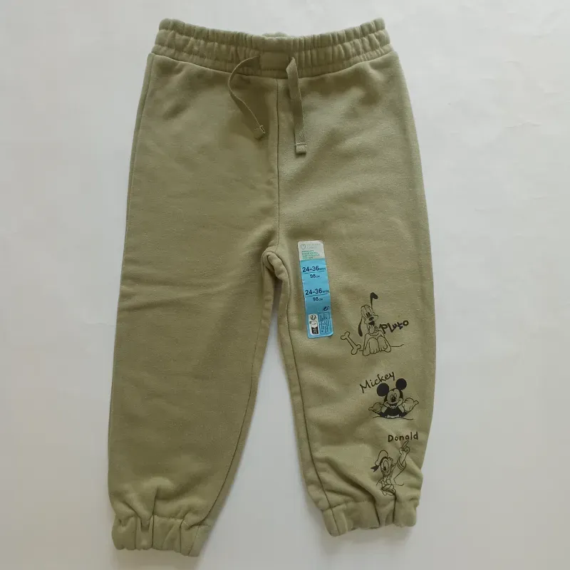 Pantalón verde "Mickey Mouse"
