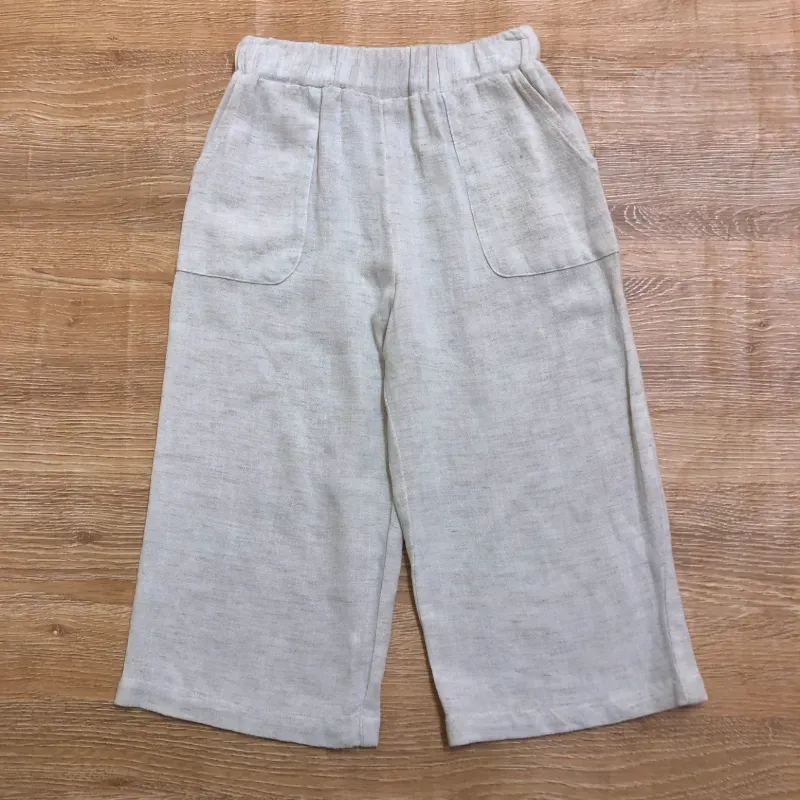 Pantaloneta color crema