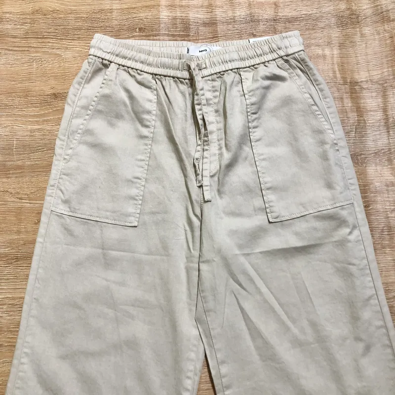 Pantaloneta Mango color beige 