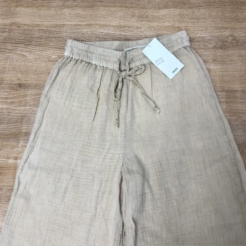 Pantaloneta Mango color marrón claro 