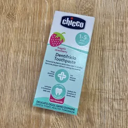 Pasta de dientes sabor fresa