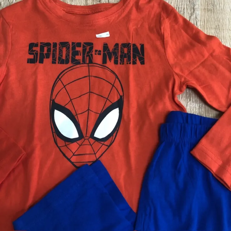 Pijama con Spiderman 