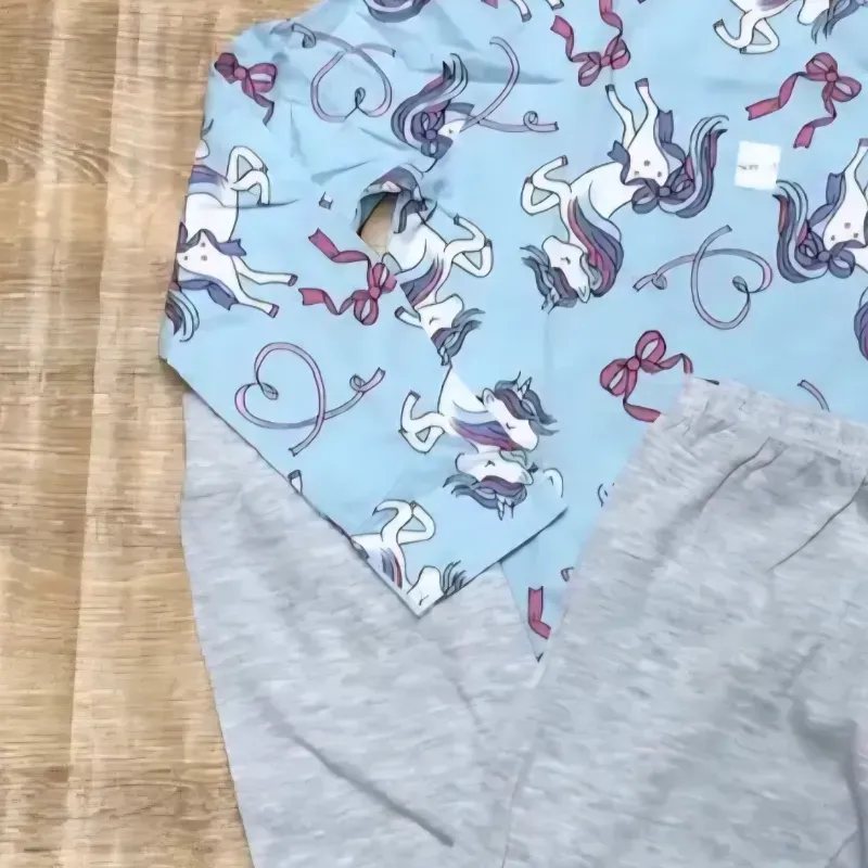 Pijama con unicornios 