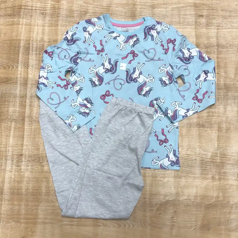 Pijama con unicornios 