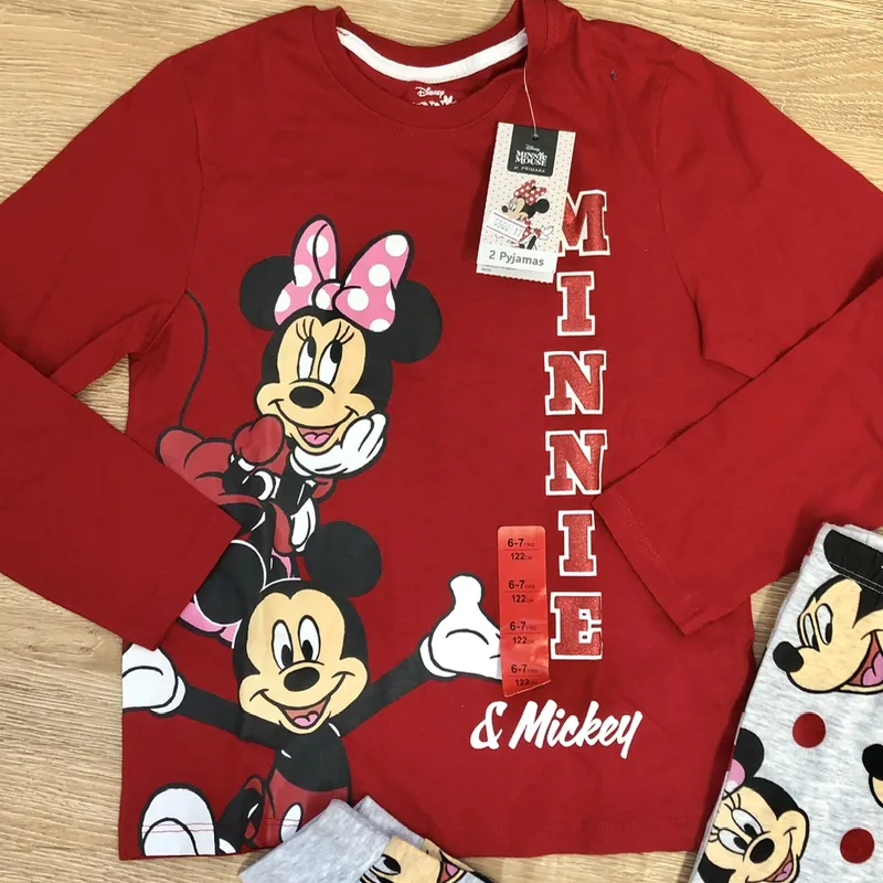 Pijama de Minnie Mouse color rojo