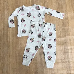 Pijama de Minnie Mouse 
