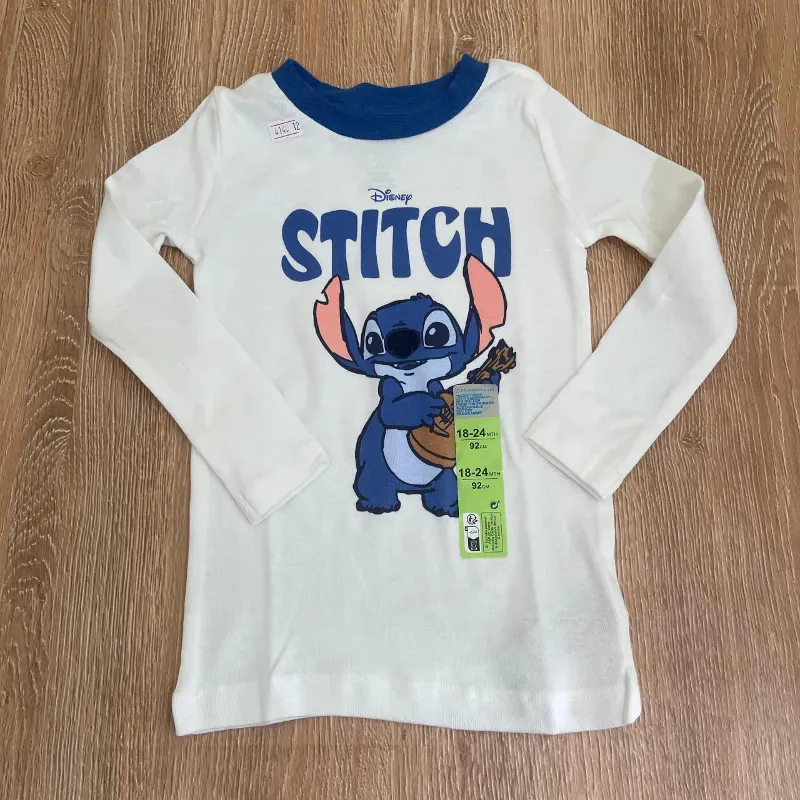 Pijama de Stitch color blanco y azul oscuro 