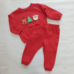 Pijama rojo con Santa 