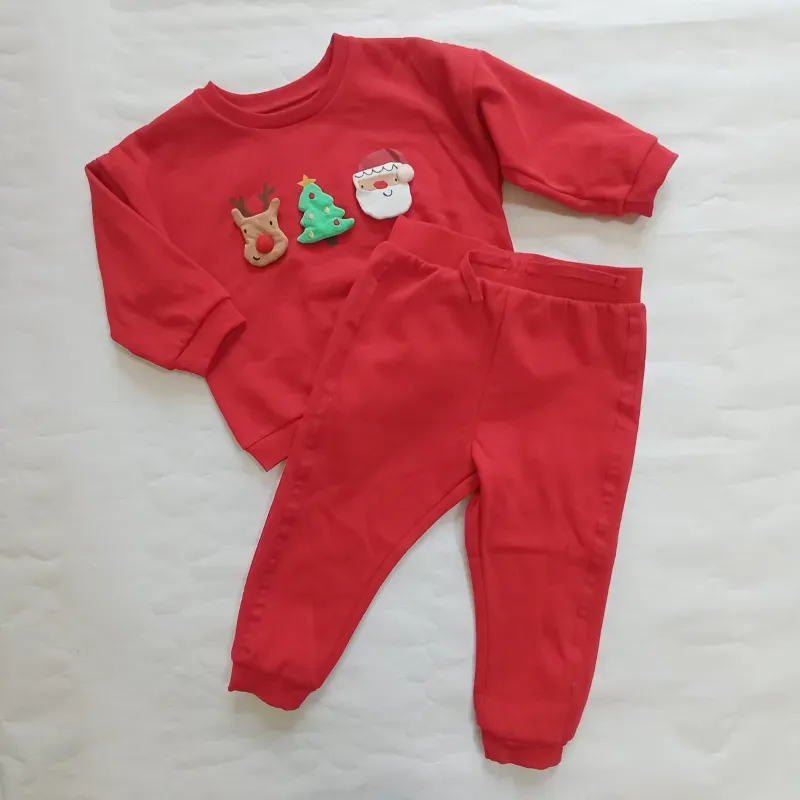Pijama rojo con Santa 